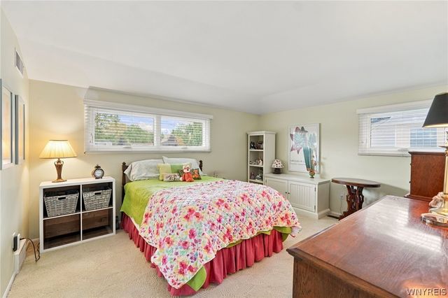 1266 Greenbrier Lane, North Tonawanda, NY 14120