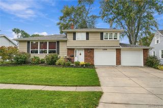 1266 Greenbrier Lane, North Tonawanda, NY 14120