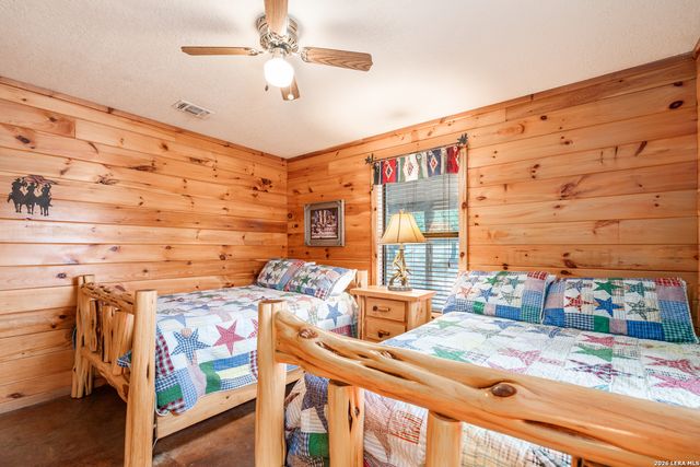 128 Mountain Laurel, Concan, TX 78838