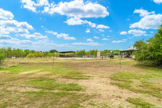 128 Mountain Laurel, Concan, TX 78838