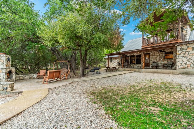 128 Mountain Laurel, Concan, TX 78838