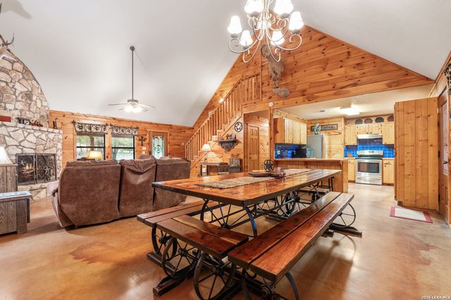 128 Mountain Laurel, Concan, TX 78838