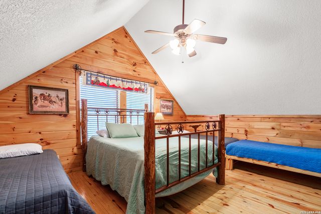 128 Mountain Laurel, Concan, TX 78838