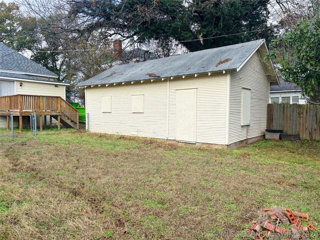 809 N Grand Avenue, Okmulgee, OK 74447