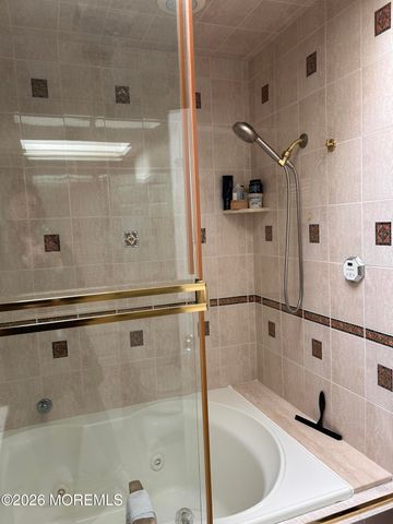 6 Cook Street, Monmouth Beach, NJ 07750