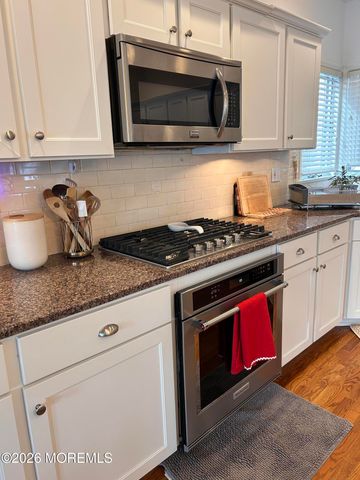 6 Cook Street, Monmouth Beach, NJ 07750