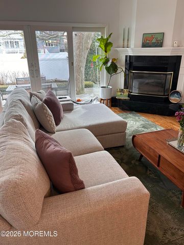 6 Cook Street, Monmouth Beach, NJ 07750