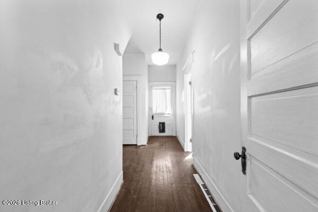 298 E Main St, Taylorsville, KY 40071