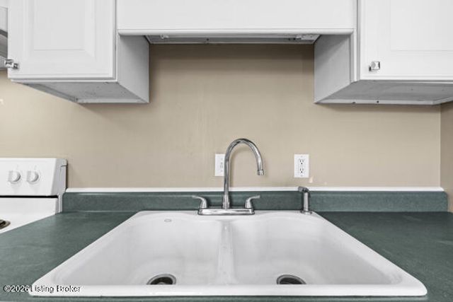 298 E Main St, Taylorsville, KY 40071