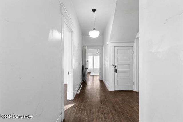 298 E Main St, Taylorsville, KY 40071