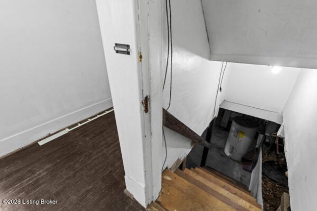 298 E Main St, Taylorsville, KY 40071