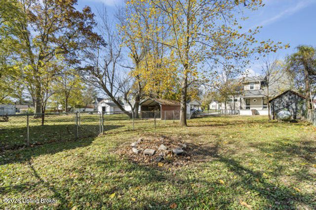 298 E Main St, Taylorsville, KY 40071