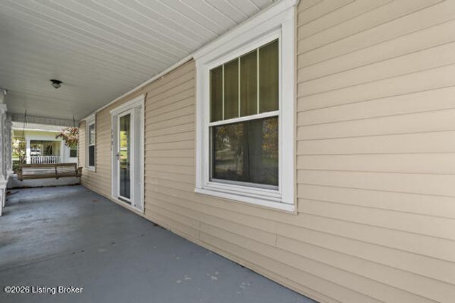 298 E Main St, Taylorsville, KY 40071