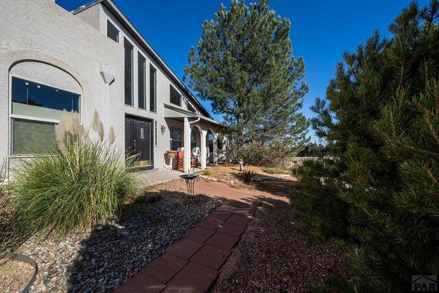 379 E Liberty Point Pl, Pueblo West, CO 81007