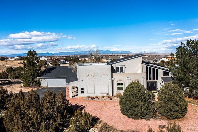 379 E Liberty Point Pl, Pueblo West, CO 81007
