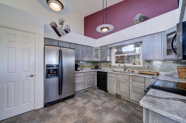 379 E Liberty Point Pl, Pueblo West, CO 81007