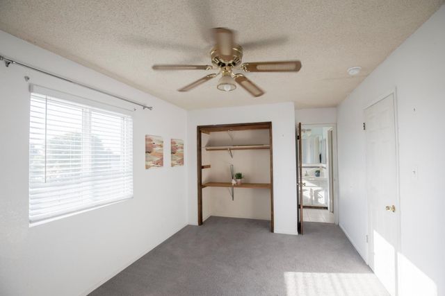 9569 E Olive Avenue, Sanger, CA 93657