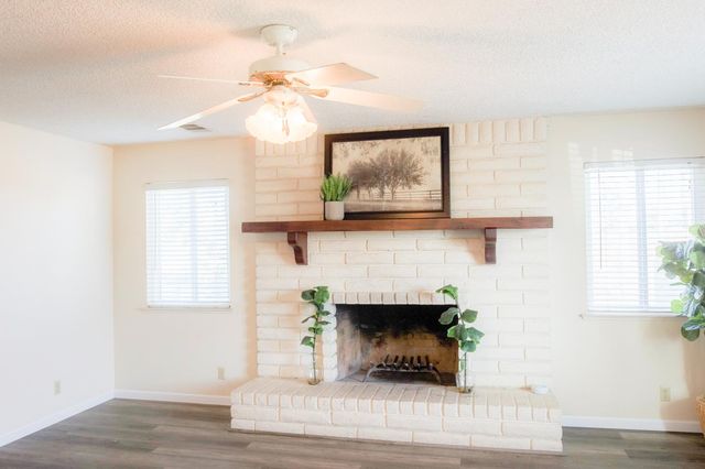 9569 E Olive Avenue, Sanger, CA 93657