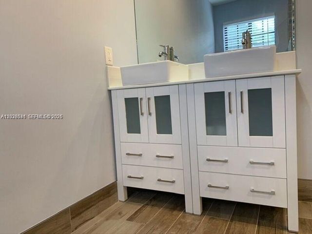 4718 Roosevelt Street, Hollywood, FL 33021