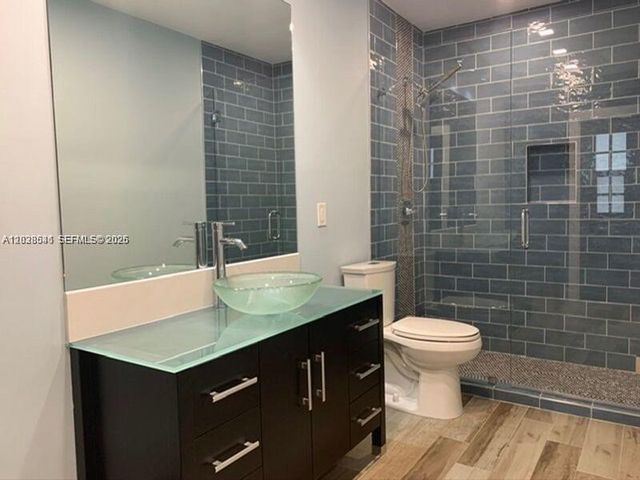 4718 Roosevelt Street, Hollywood, FL 33021