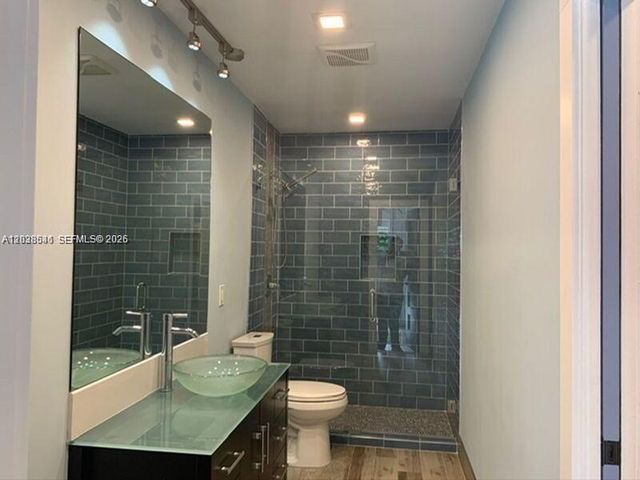 4718 Roosevelt Street, Hollywood, FL 33021