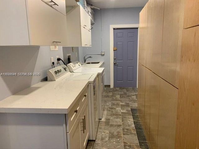 4718 Roosevelt Street, Hollywood, FL 33021
