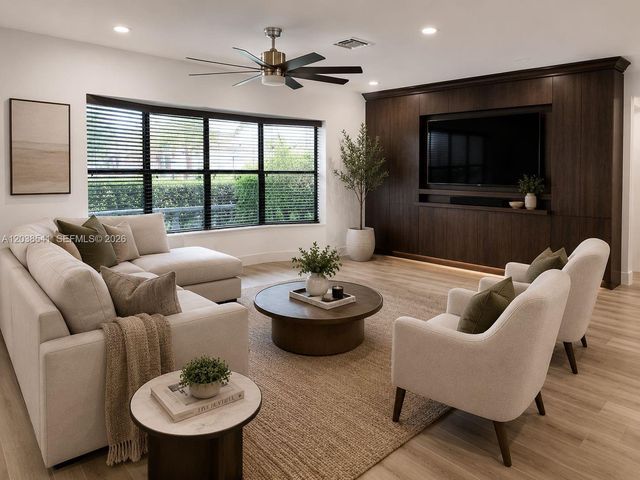 4718 Roosevelt Street, Hollywood, FL 33021
