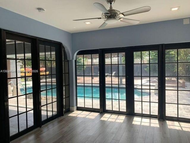 4718 Roosevelt Street, Hollywood, FL 33021