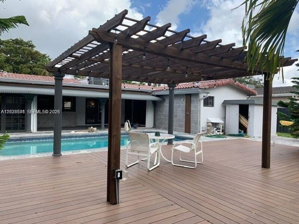 4718 Roosevelt Street, Hollywood, FL 33021