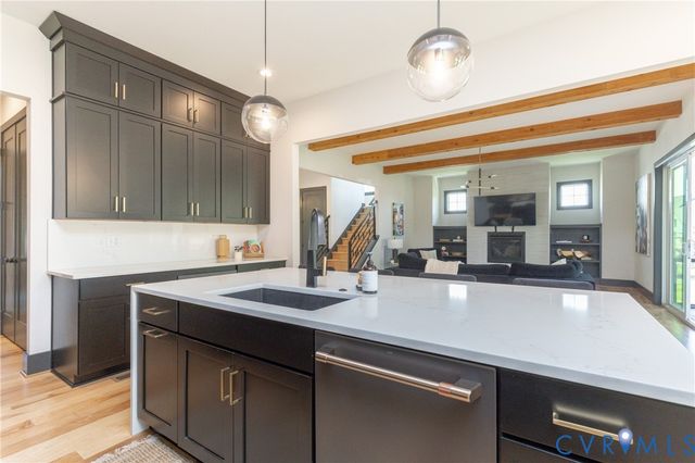 4600 Otter Ct, Moseley, VA 23120