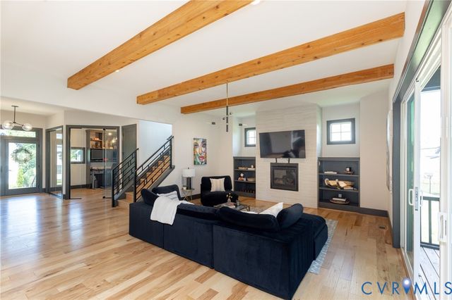 4600 Otter Ct, Moseley, VA 23120