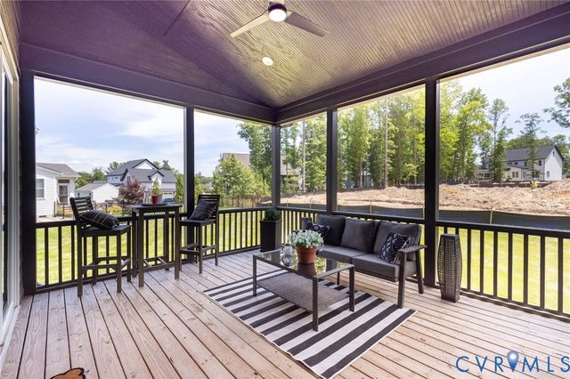 4600 Otter Ct, Moseley, VA 23120
