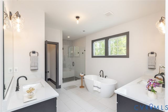4600 Otter Ct, Moseley, VA 23120