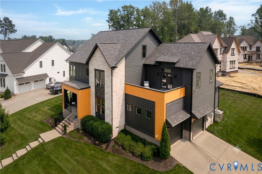 4600 Otter Ct, Moseley, VA 23120
