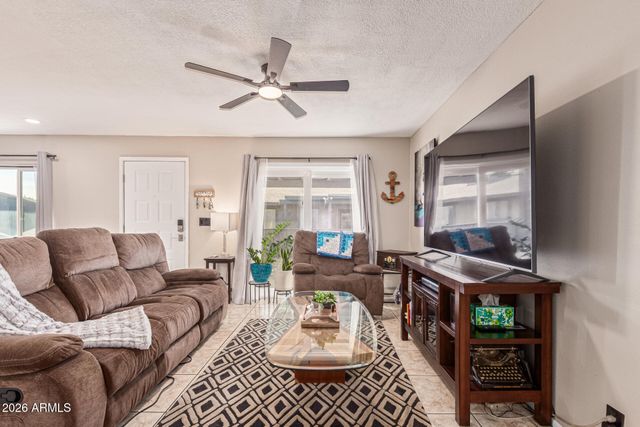 286 W Palomino Drive 104, Chandler, AZ 85225