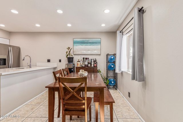 286 W Palomino Drive 104, Chandler, AZ 85225