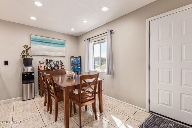 286 W Palomino Drive 104, Chandler, AZ 85225