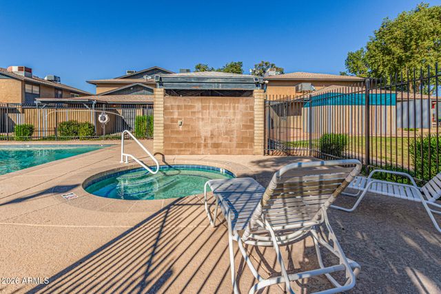 286 W Palomino Drive 104, Chandler, AZ 85225