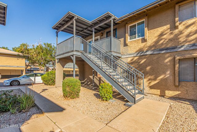 286 W Palomino Drive 104, Chandler, AZ 85225