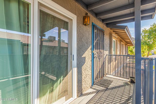 286 W Palomino Drive 104, Chandler, AZ 85225