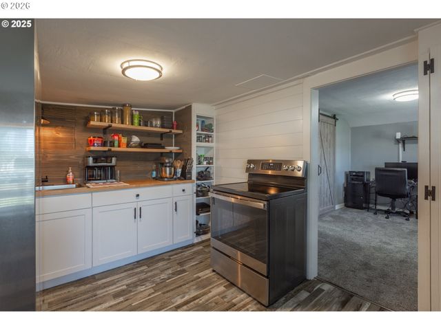 334 23RD Ave, Longview, WA 98632