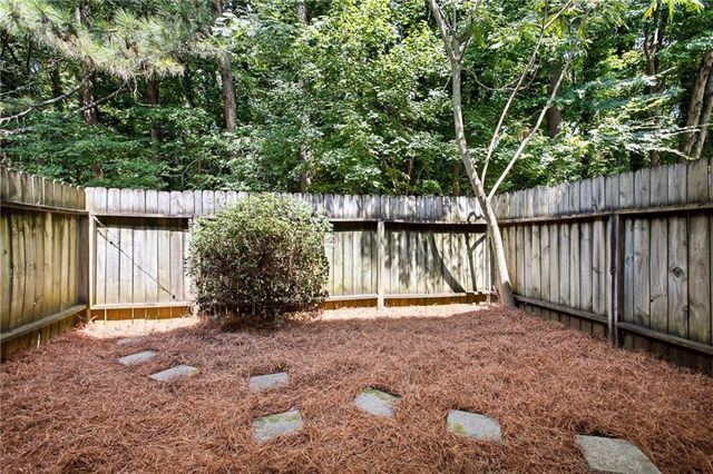 2183 Surrey Court SE, Marietta, GA 30067