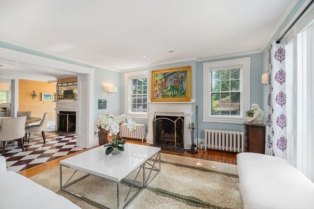 18 Union Street, Manchester, MA 01944