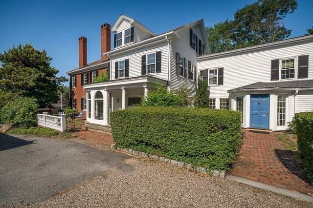 18 Union Street, Manchester, MA 01944