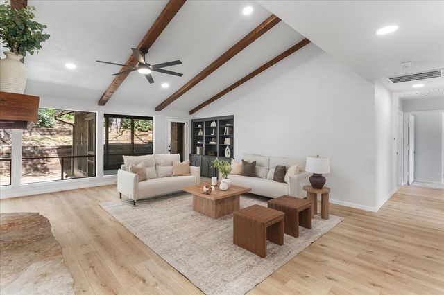 5521 Chimney Rock Road, Fort Worth, TX 76112