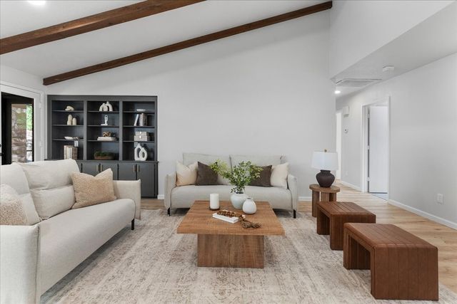 5521 Chimney Rock Road, Fort Worth, TX 76112