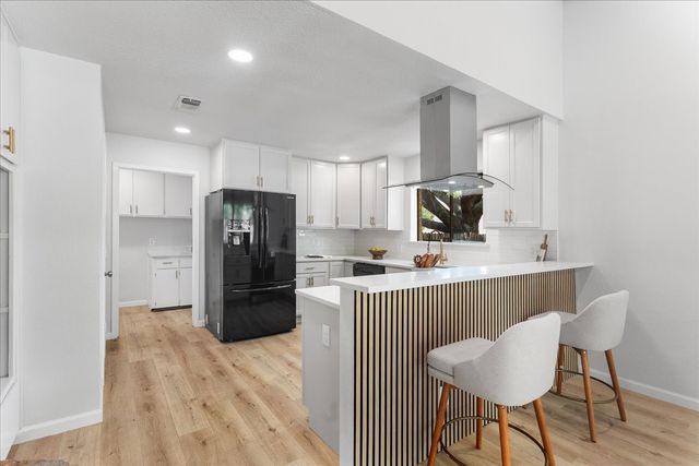 5521 Chimney Rock Road, Fort Worth, TX 76112