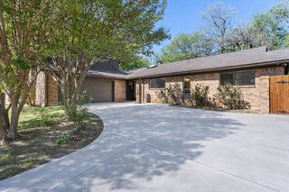 5521 Chimney Rock Road, Fort Worth, TX 76112