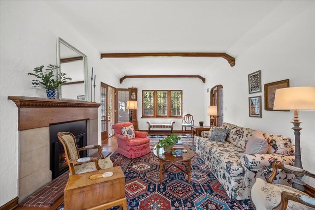 1140 Bywater LANE, Fox Point, WI 53217
