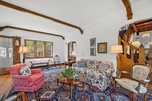 1140 Bywater LANE, Fox Point, WI 53217